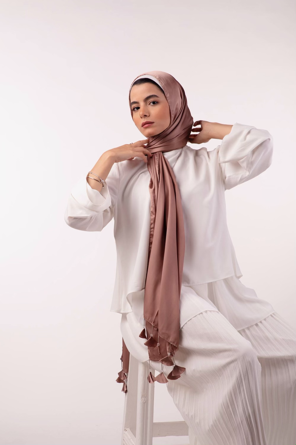 Tassel Wonders Satin Cafe