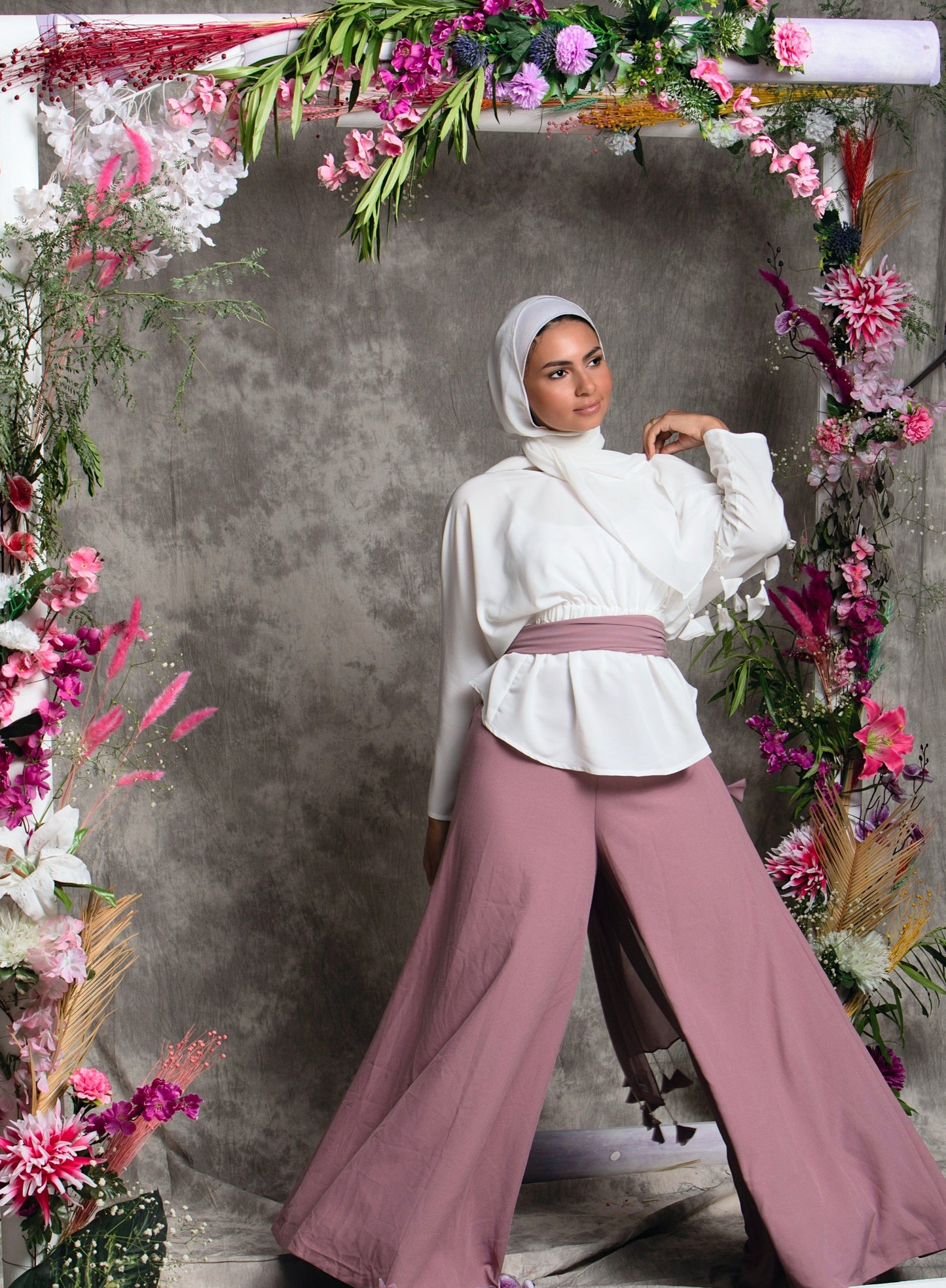 The Lace Garment Bouncy Pants || Nude
