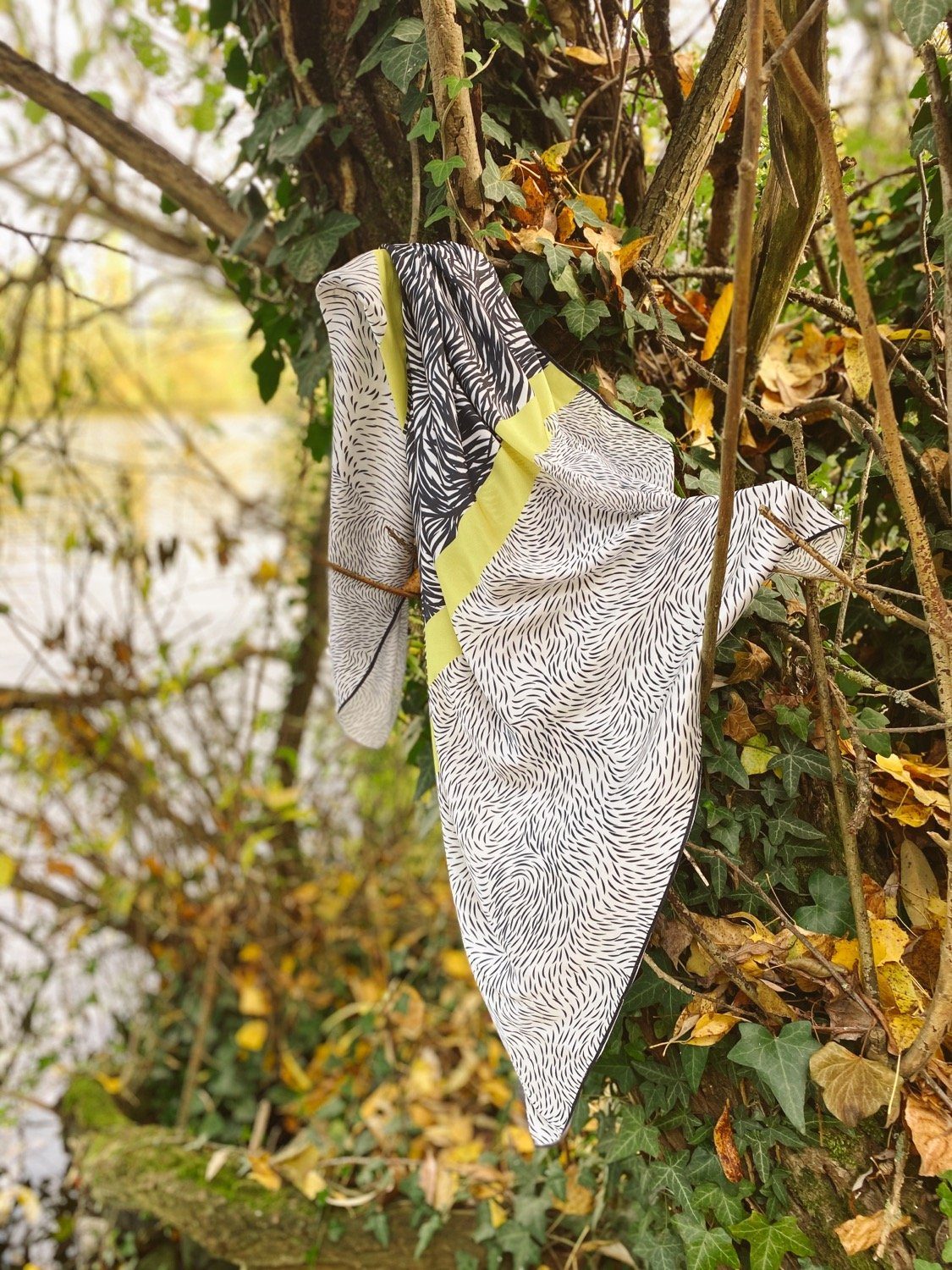 The Definitive Scarf by The Lace Garment - unforgettable ||