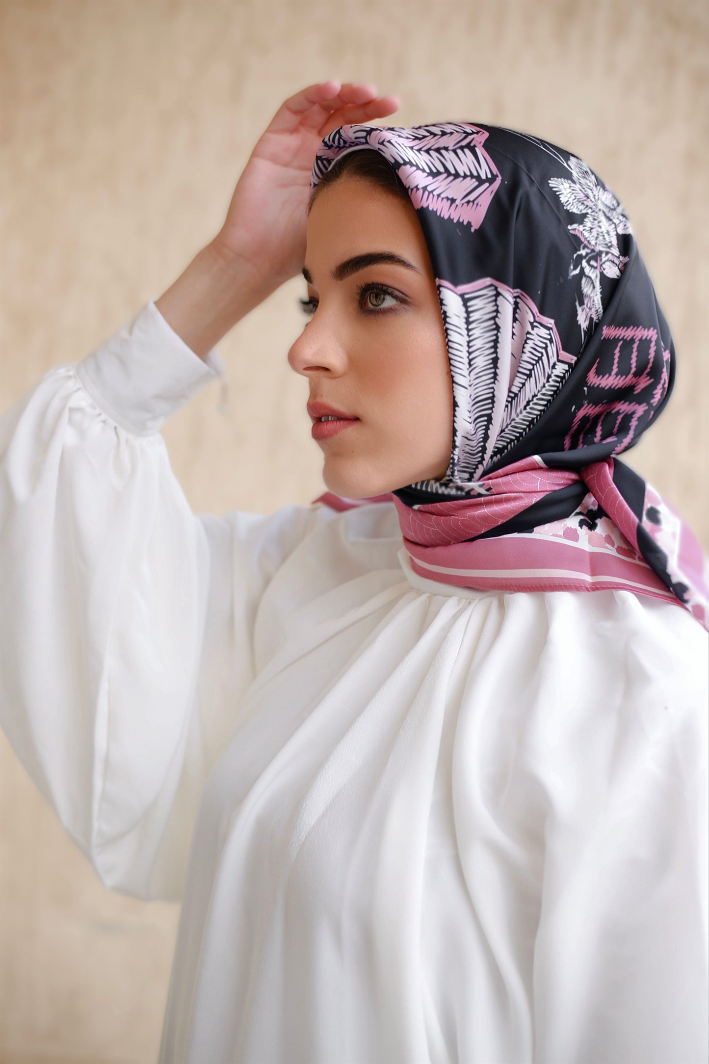 Cosmopolitan-Inspired Scarf by The Lace Garment - tanushi ||