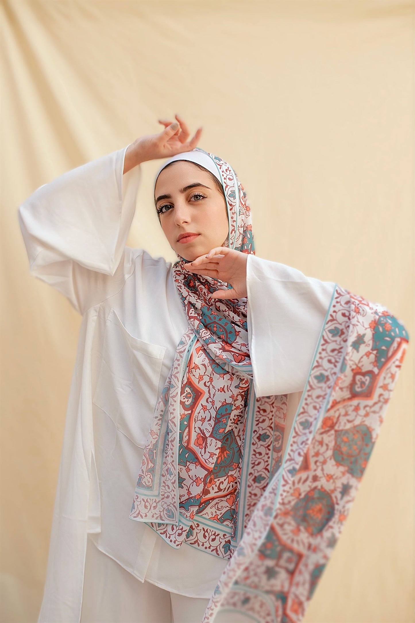Cosmopolitan-Inspired Scarf by The Lace Garment - damascus ||