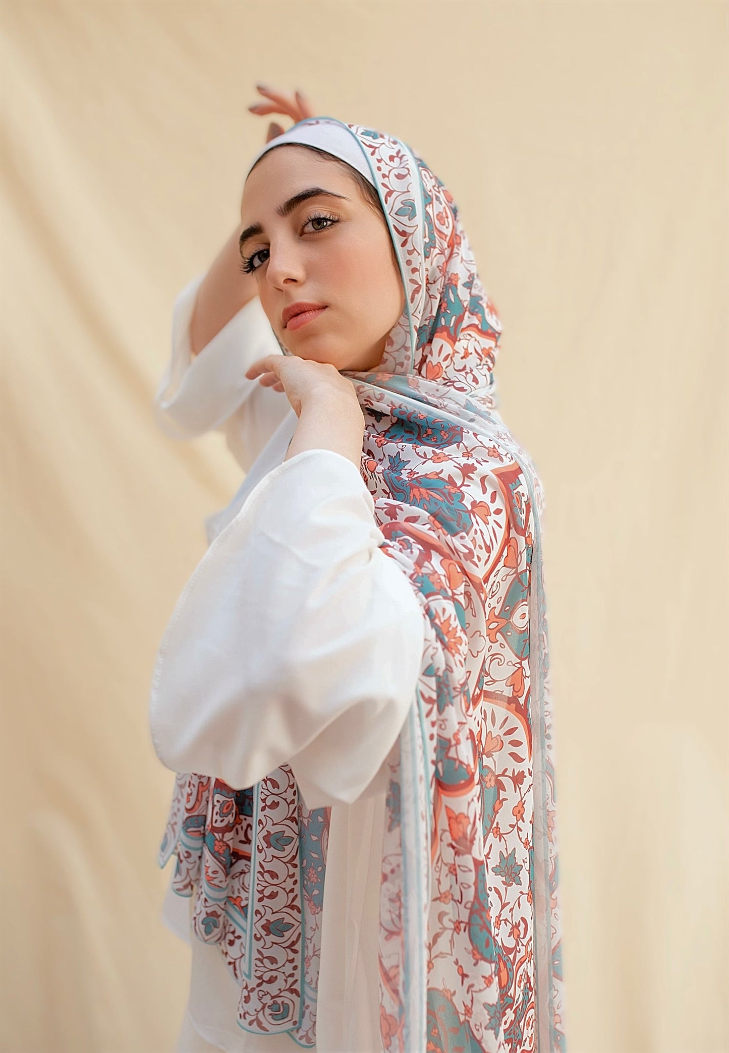 Cosmopolitan-Inspired Scarf by The Lace Garment - damascus ||