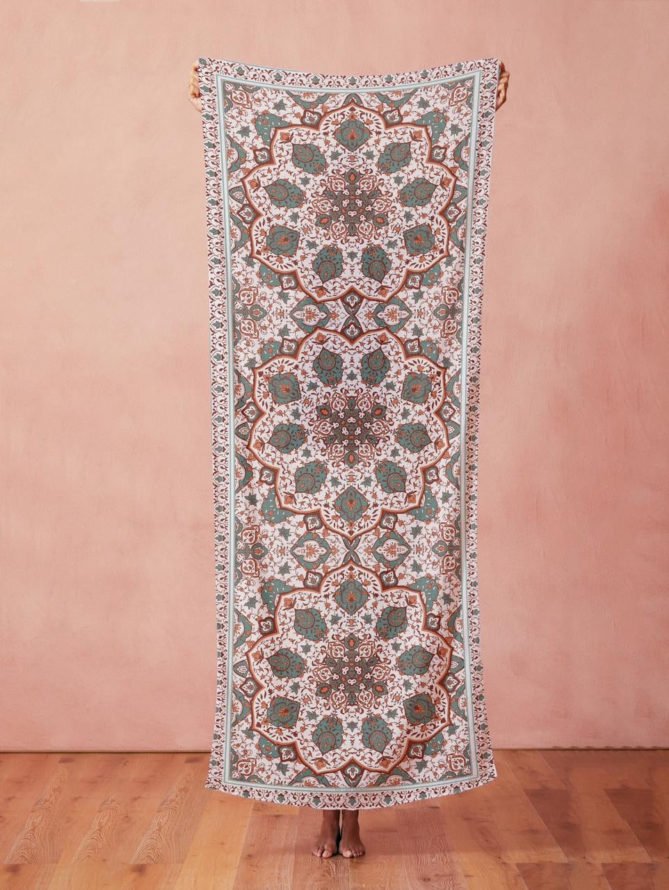 Cosmopolitan-Inspired Scarf by The Lace Garment - damascus ||