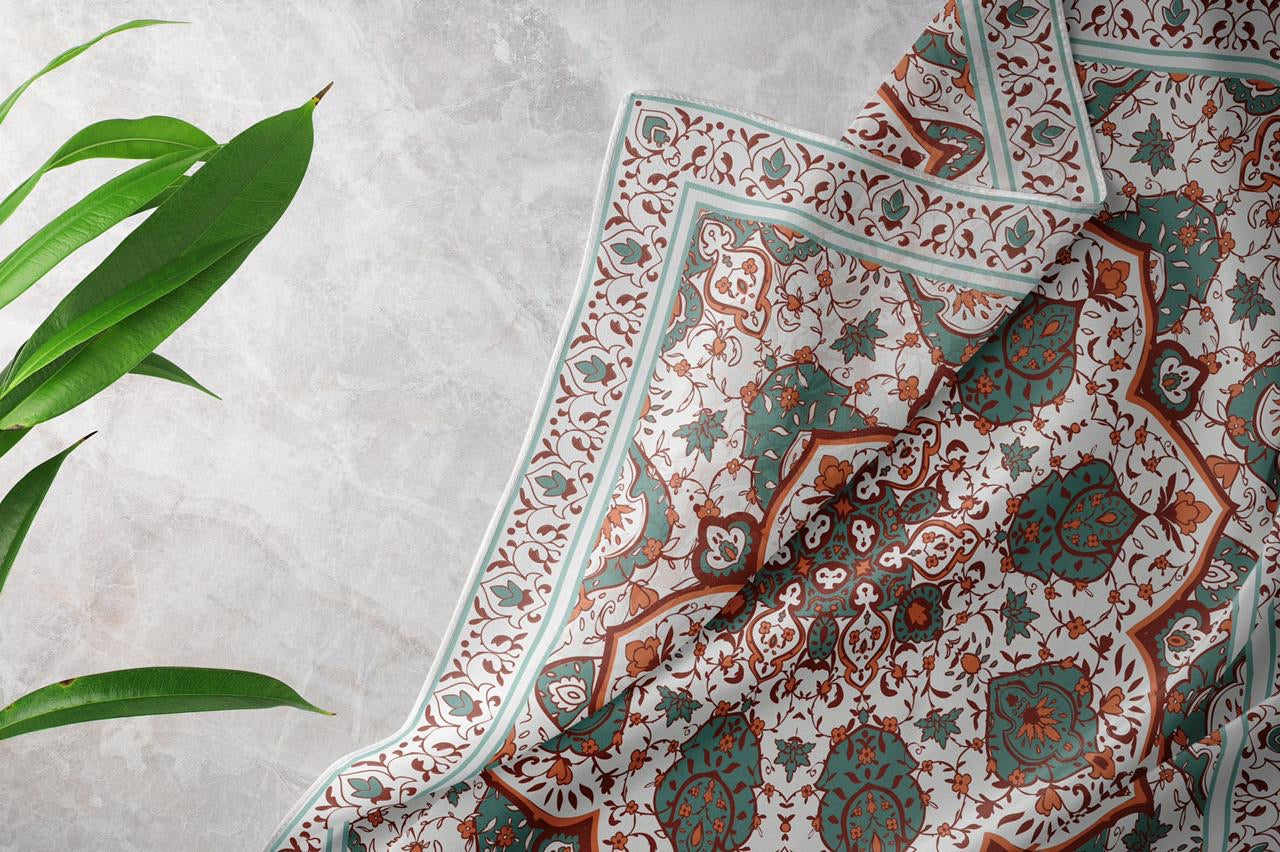 Cosmopolitan-Inspired Scarf by The Lace Garment - damascus ||