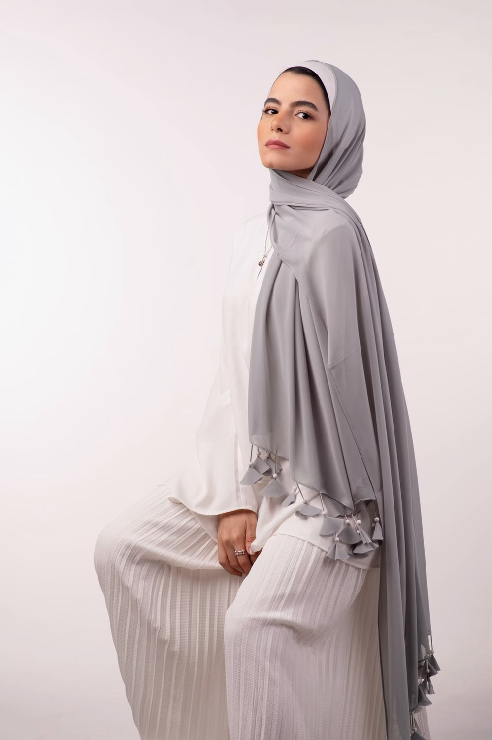 Tassel Wonders Grey