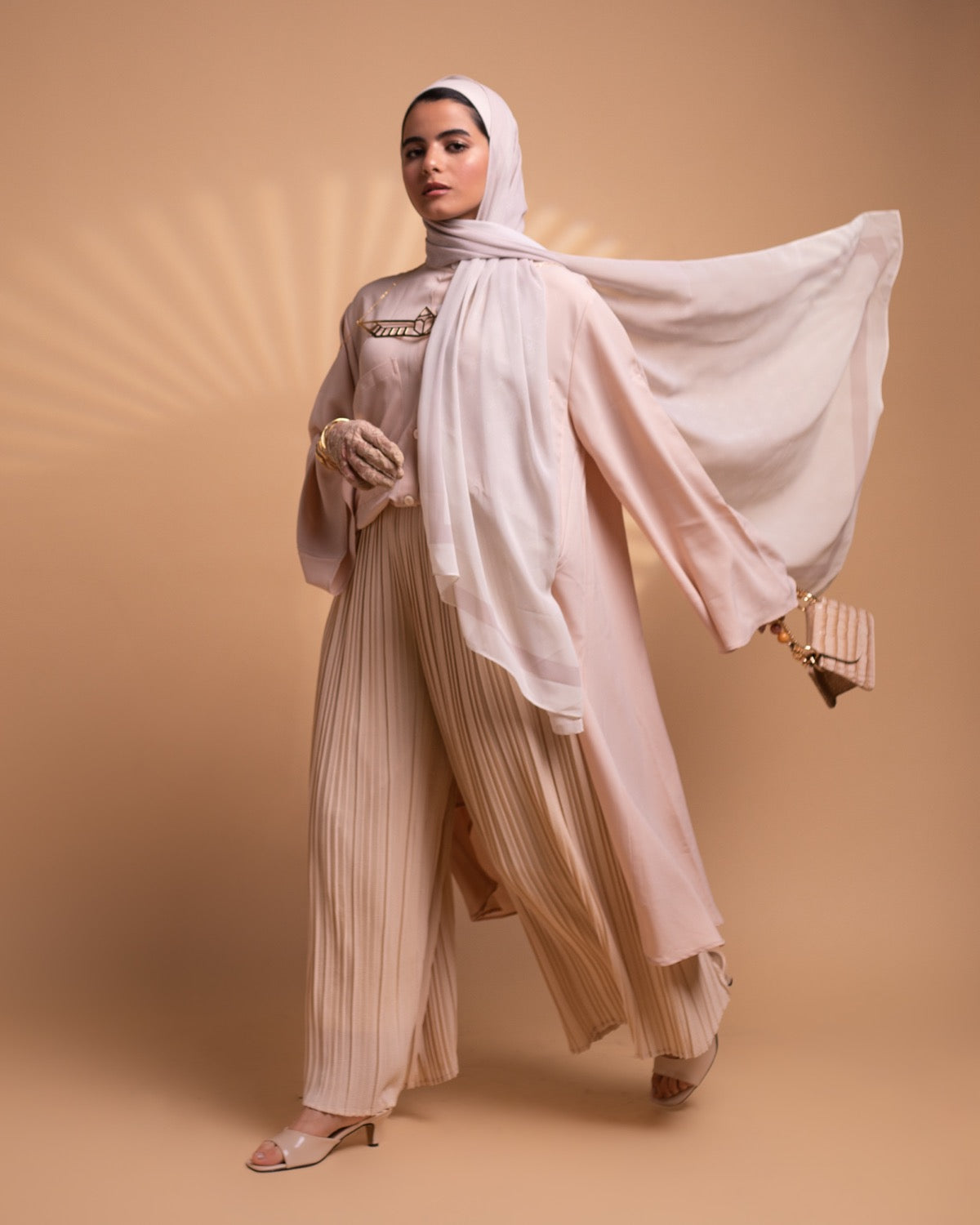 Non sheer textured pants in Italian bubbly fabric || beige