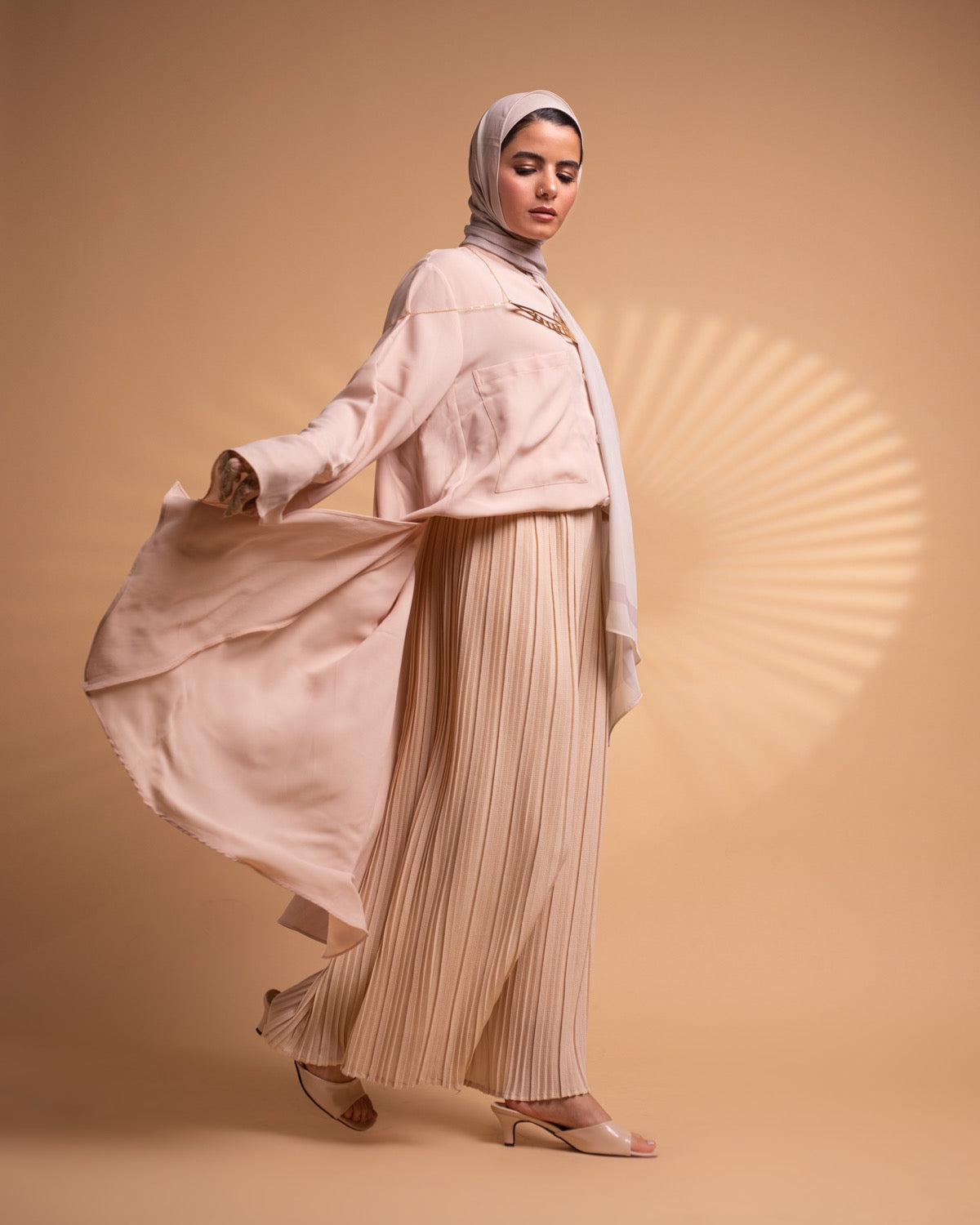 Non sheer textured pants in Italian bubbly fabric || beige