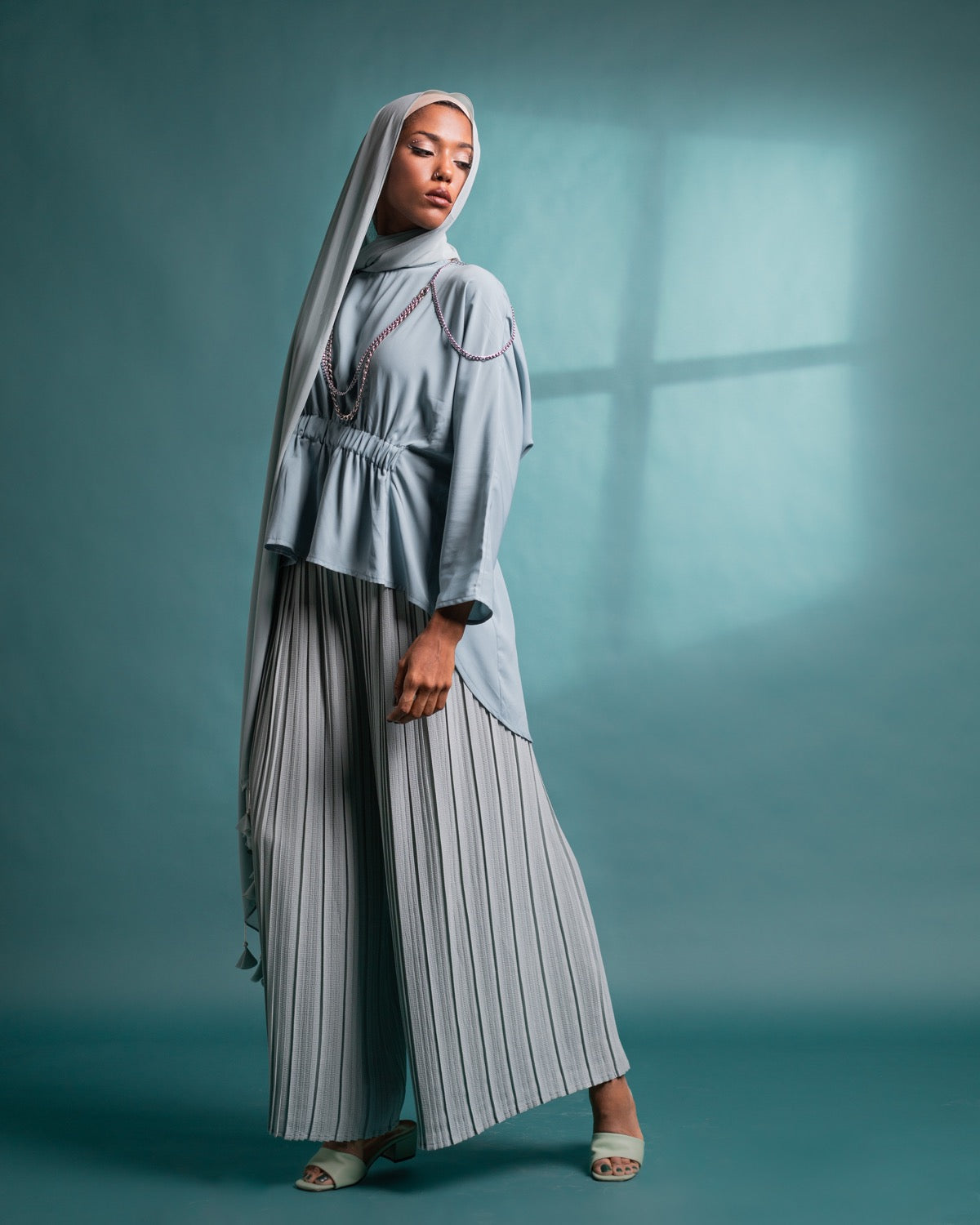 Non sheer textured pants in Italian bubbly fabric || mint