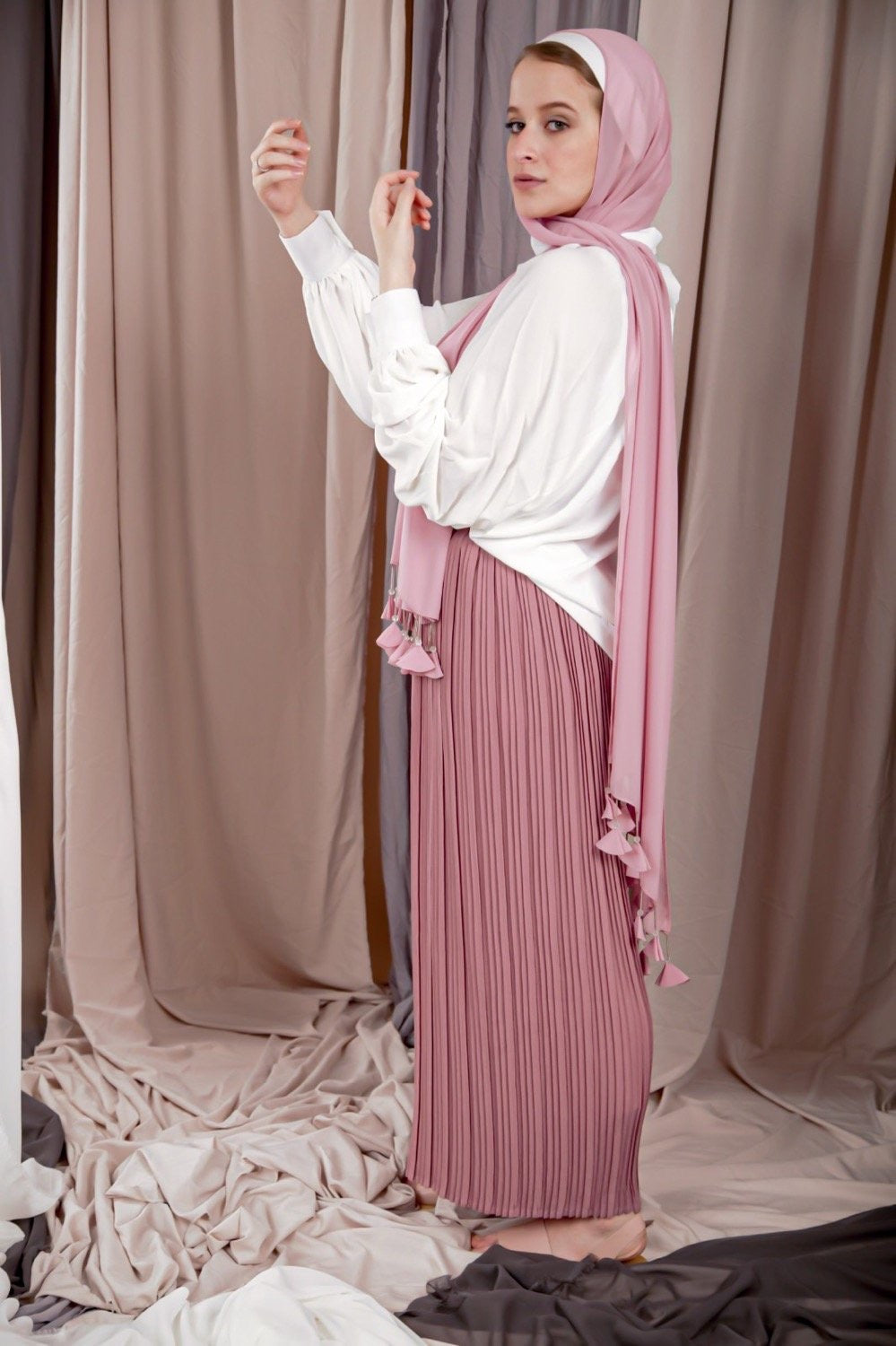 Non sheer textured pants in Italian bubbly fabric || blush